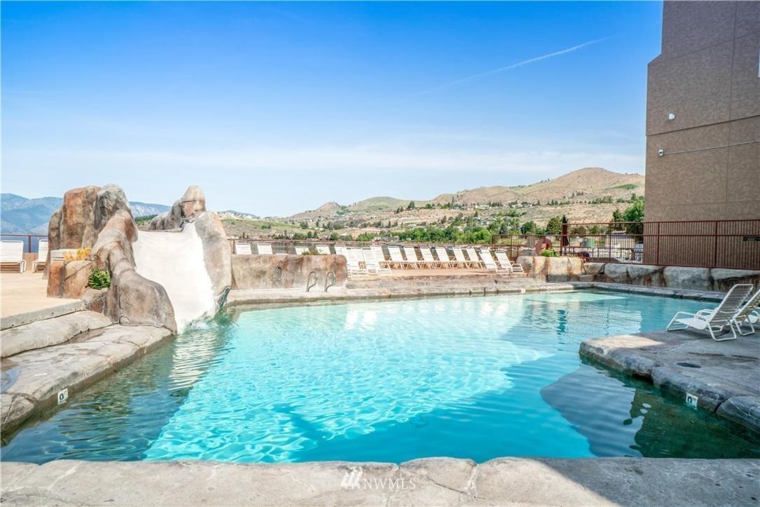 Grandview Lake Chelan- Waterfront View, Pool, Hot Tub, Golf, 1 Min To Downtown Exterior foto